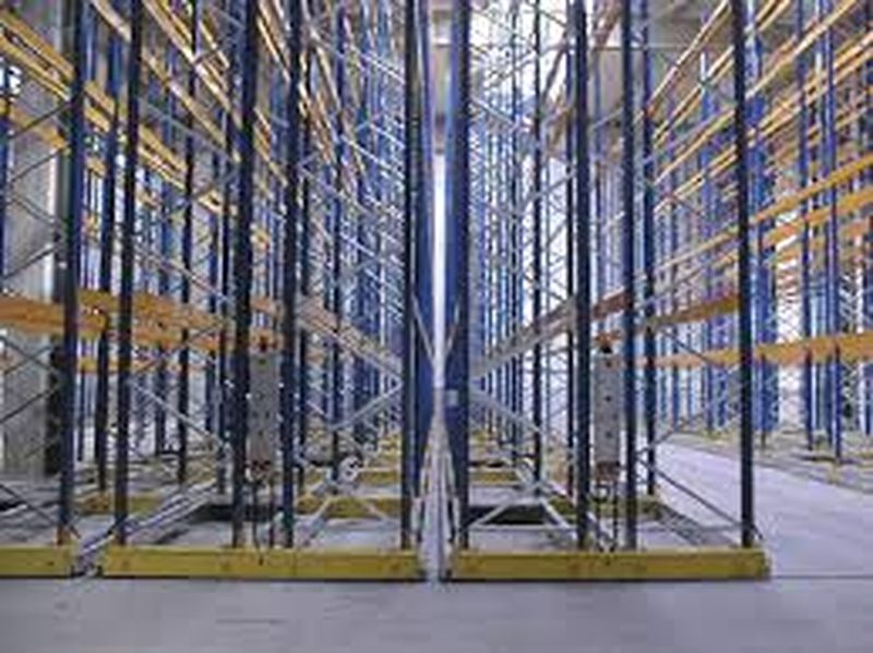 Contrôle périodique des racks à palettes à Dôle